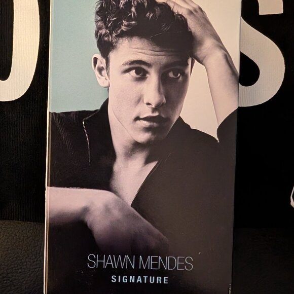 SHAWN MENDES PRIZE PACK - Picture 7 of 10